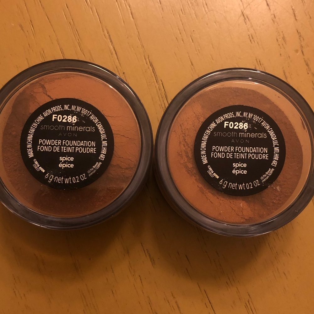Avon Smooth Minerals Foundation Spice